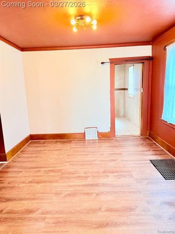 3886 Comstock Street, Hamtramck, MI 48212