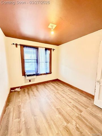 3886 Comstock Street, Hamtramck, MI 48212