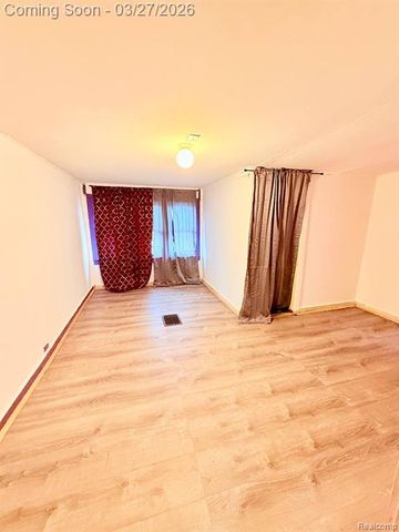 3886 Comstock Street, Hamtramck, MI 48212