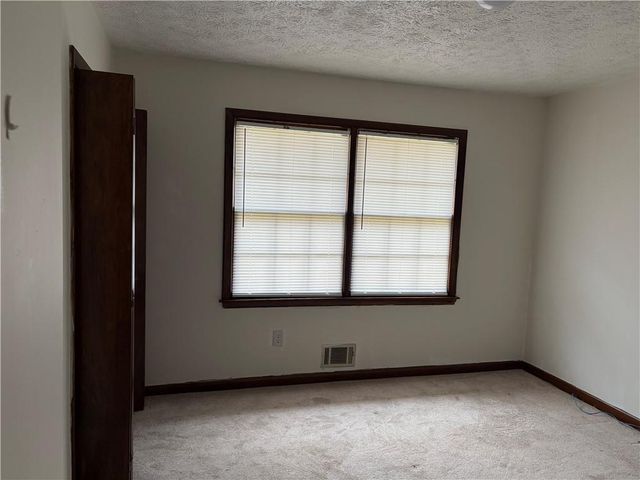 5252 Enchanted SW Cove, Lilburn, GA 30047