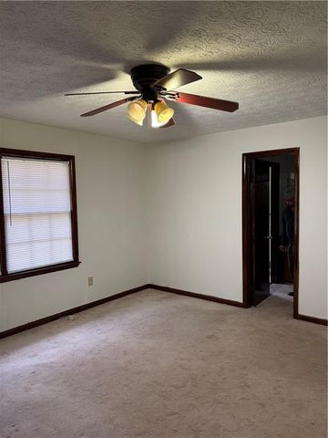 5252 Enchanted SW Cove, Lilburn, GA 30047