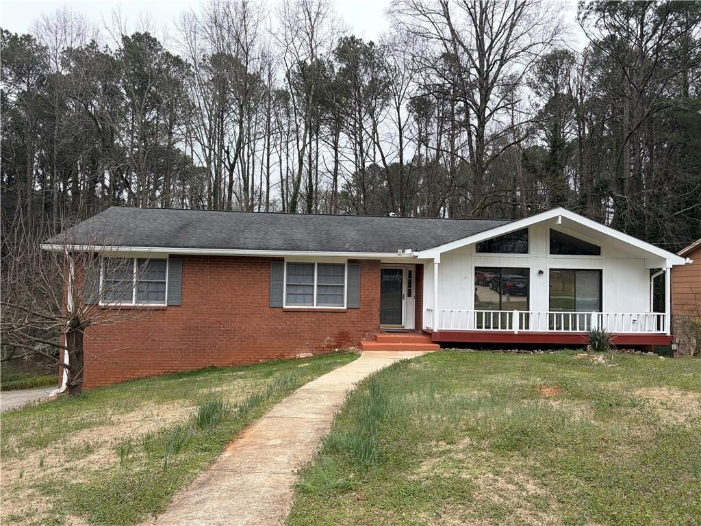 5252 Enchanted SW Cove, Lilburn, GA 30047