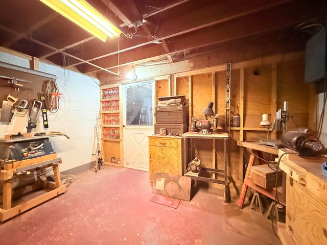 249 Maple Avenue, Claremont, NH 03743