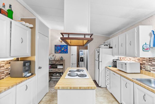 815 Waterway Dr., North Myrtle Beach, SC 29582