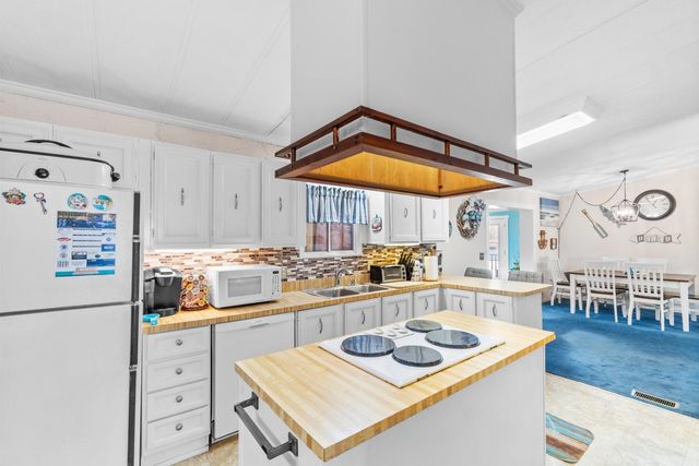 815 Waterway Dr., North Myrtle Beach, SC 29582