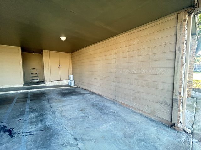 6509 Hickock Drive 2C, Fort Worth, TX 76116