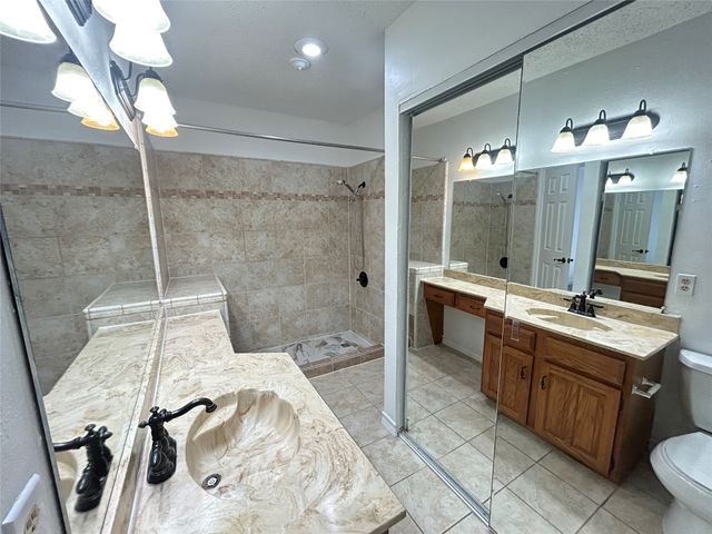 6509 Hickock Drive 2C, Fort Worth, TX 76116