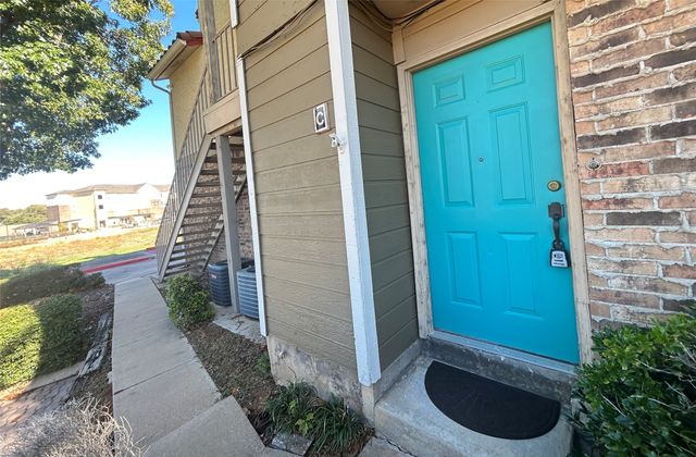 6509 Hickock Drive 2C, Fort Worth, TX 76116