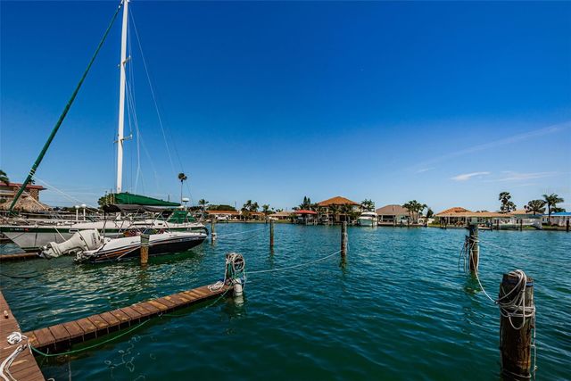 51 ISLAND WAY 306, Clearwater Beach, FL 33767