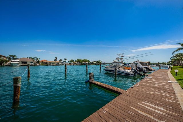 51 ISLAND WAY 306, Clearwater Beach, FL 33767