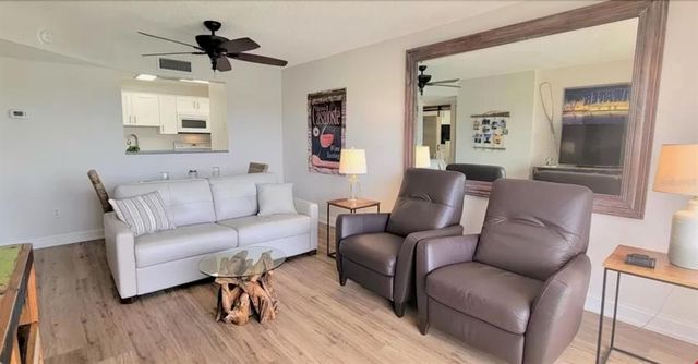51 ISLAND WAY 306, Clearwater Beach, FL 33767