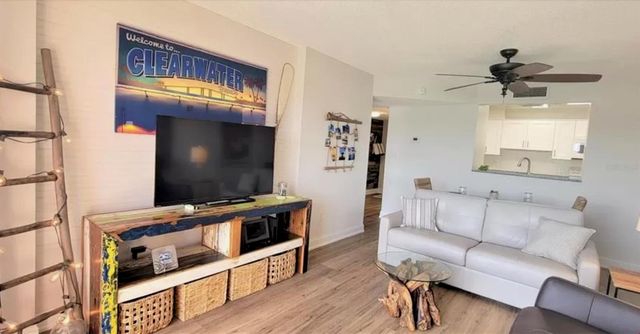 51 ISLAND WAY 306, Clearwater Beach, FL 33767