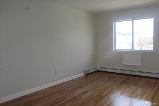 274 Robinson Avenue 1, Bronx, NY 10465