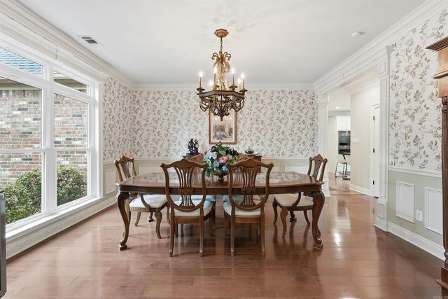 6717 Kensington Drive, Benton, AR 72019