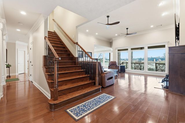 6717 Kensington Drive, Benton, AR 72019