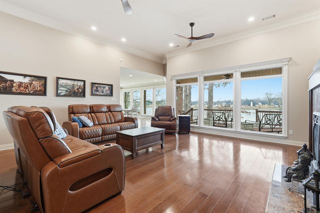 6717 Kensington Drive, Benton, AR 72019