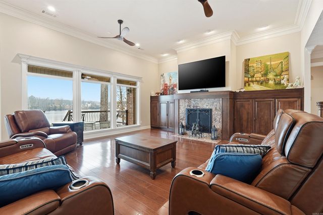 6717 Kensington Drive, Benton, AR 72019