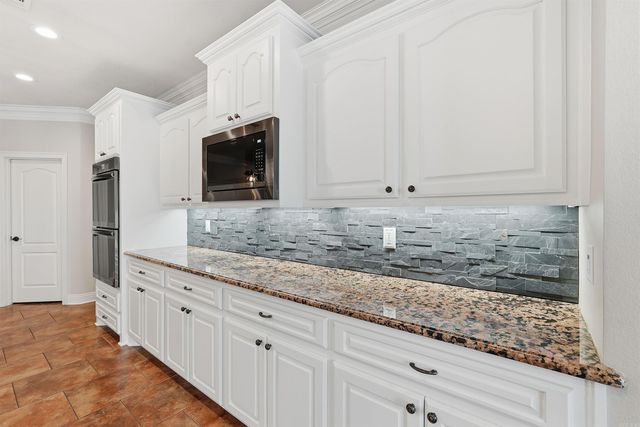 6717 Kensington Drive, Benton, AR 72019