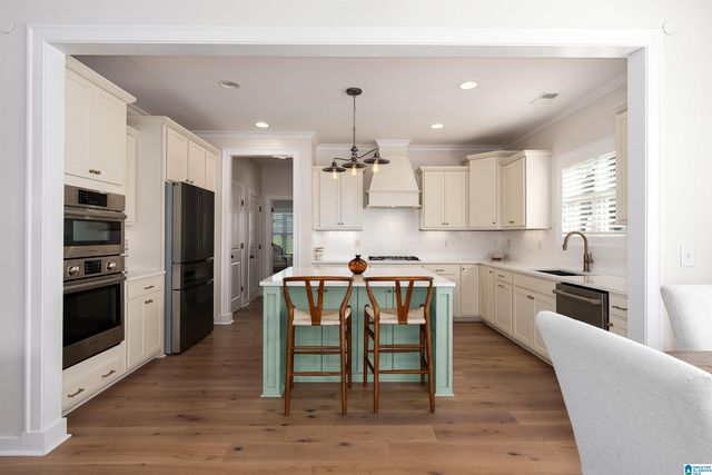 8117 CALDWELL DRIVE, Trussville, AL 35173