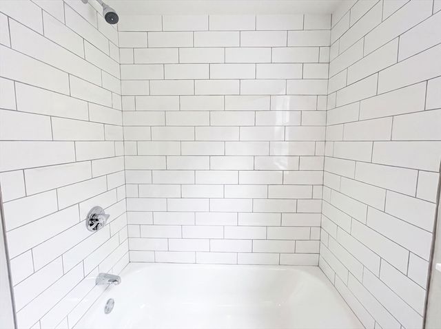 48 Woodlawn St, Randolph, MA 02368