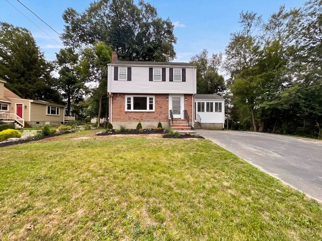 48 Woodlawn St, Randolph, MA 02368
