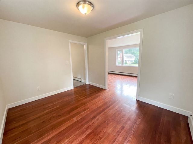 48 Woodlawn St, Randolph, MA 02368