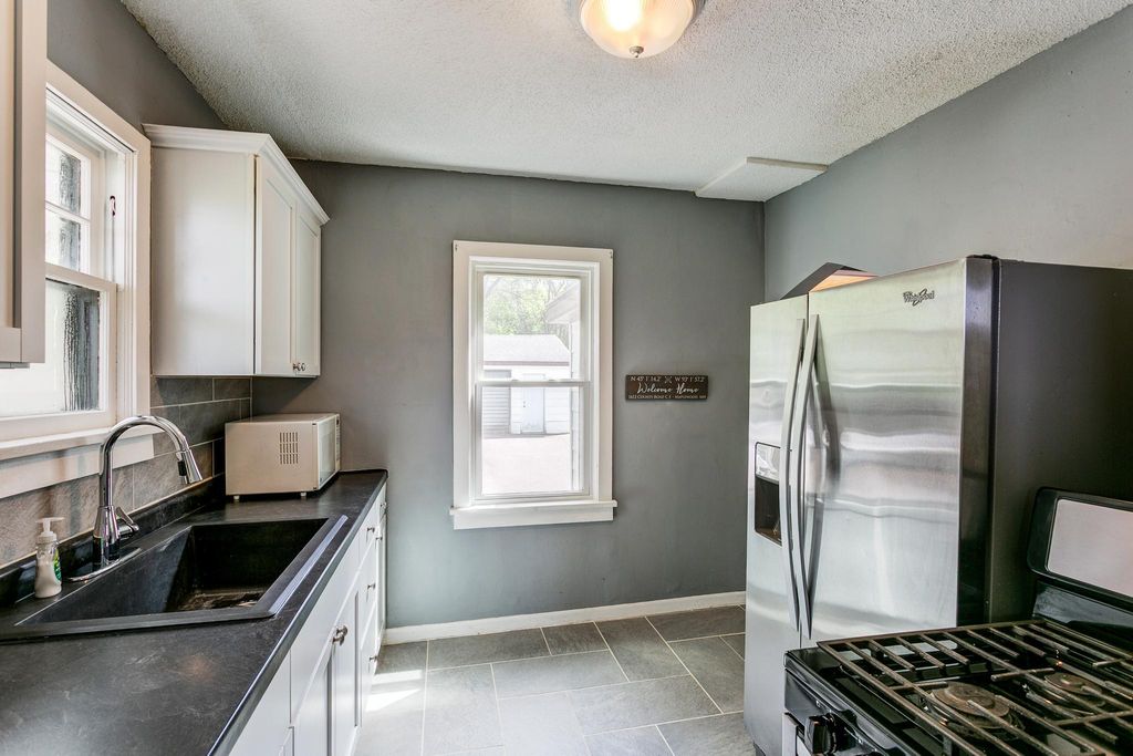 1612 County Road C E, Maplewood, MN 55109 — photo 5