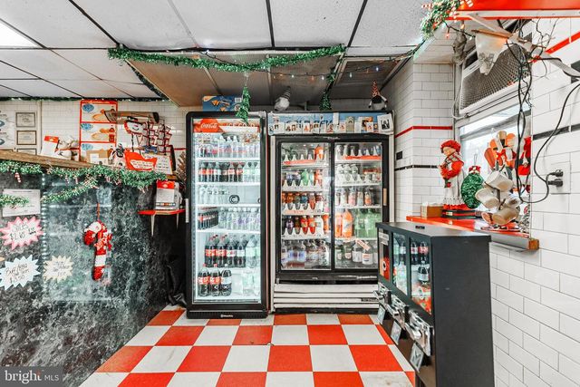 100 SNYDER AVE, Philadelphia, PA 19148