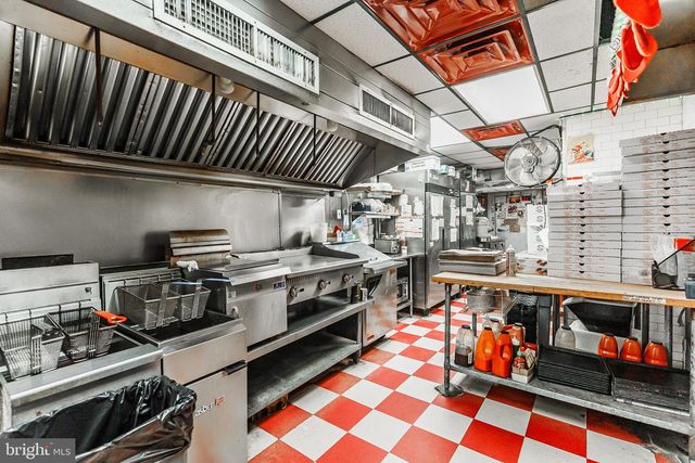 100 SNYDER AVE, Philadelphia, PA 19148