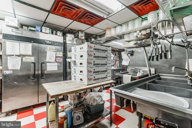 100 SNYDER AVE, Philadelphia, PA 19148