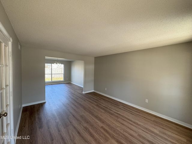 4656 Kelly Court, Ocean Springs, MS 39564