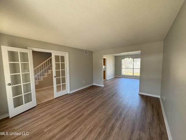 4656 Kelly Court, Ocean Springs, MS 39564