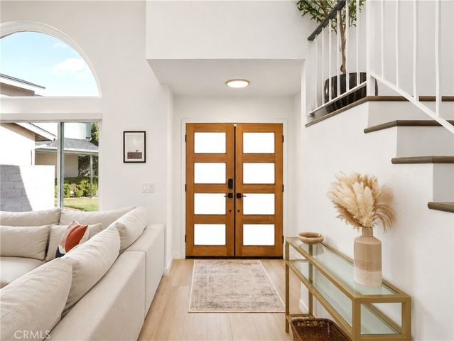 7819 Goldmine Lane, Lake Balboa, CA 91406