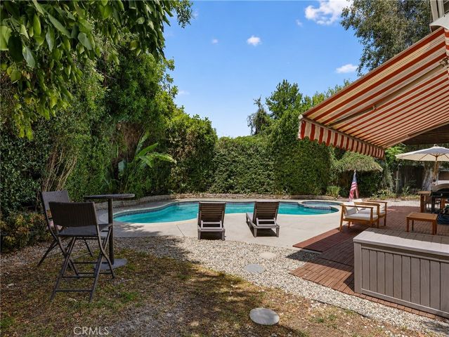 7819 Goldmine Lane, Lake Balboa, CA 91406