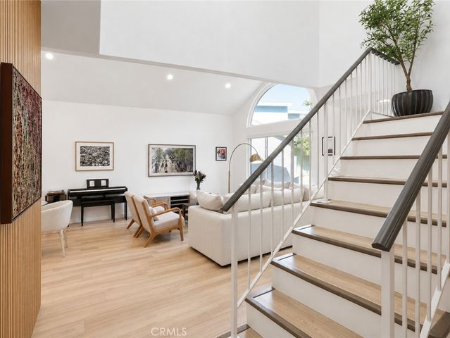 7819 Goldmine Lane, Lake Balboa, CA 91406