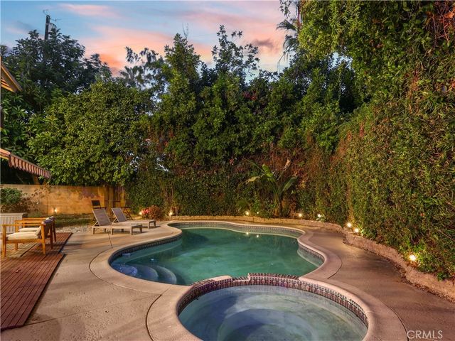 7819 Goldmine Lane, Lake Balboa, CA 91406