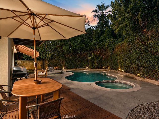 7819 Goldmine Lane, Lake Balboa, CA 91406