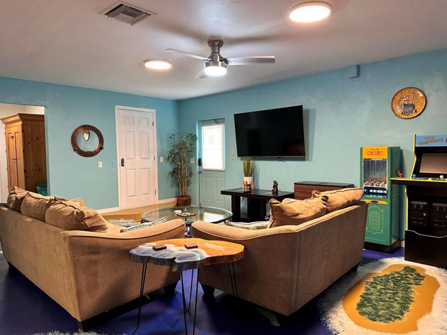 406 SE Justine Terrace, Port St Lucie, FL 34983