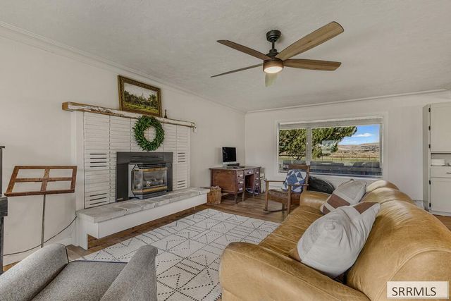 939 S 45th E, Idaho Falls, ID 83401