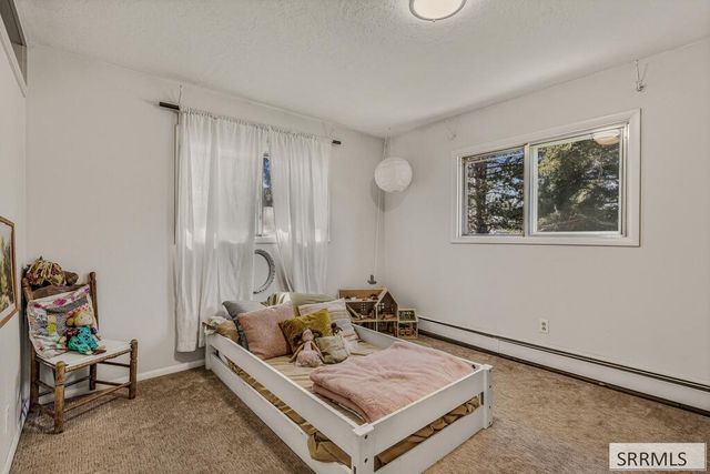 939 S 45th E, Idaho Falls, ID 83401