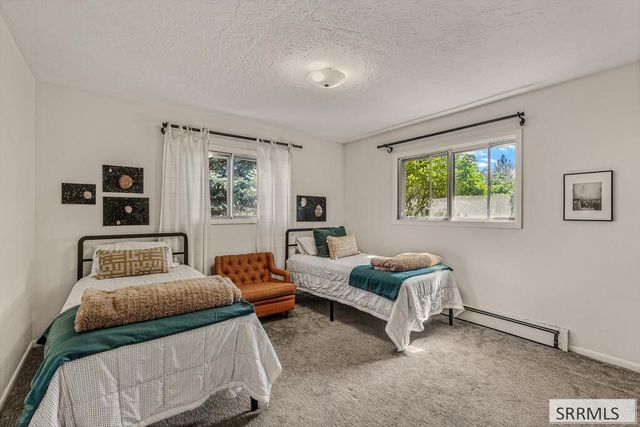 939 S 45th E, Idaho Falls, ID 83401