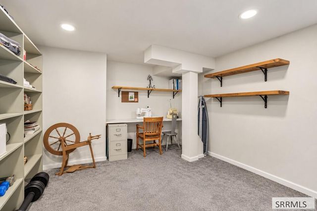 939 S 45th E, Idaho Falls, ID 83401