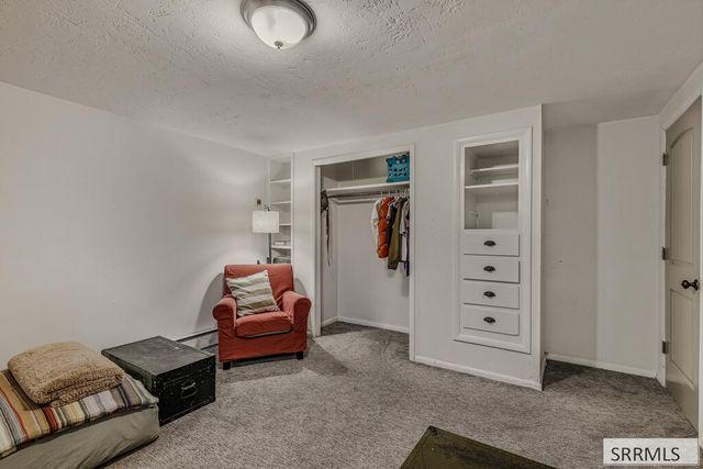 939 S 45th E, Idaho Falls, ID 83401