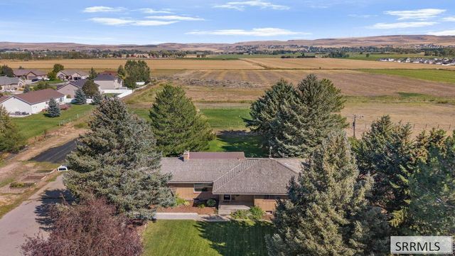 939 S 45th E, Idaho Falls, ID 83401