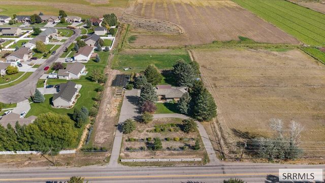 939 S 45th E, Idaho Falls, ID 83401