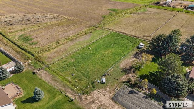 939 S 45th E, Idaho Falls, ID 83401