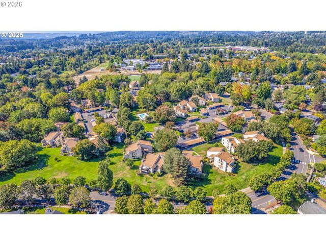 9955 Sw TRAPPER Ter, Beaverton, OR 97008
