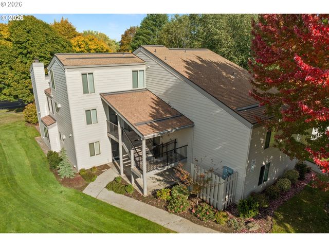 9955 Sw TRAPPER Ter, Beaverton, OR 97008