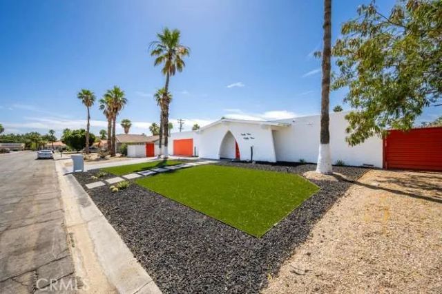 2383 E Bellamy, Palm Springs, CA 92262