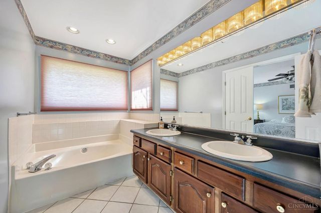 5509 Boomer Road, Cincinnati, OH 45247